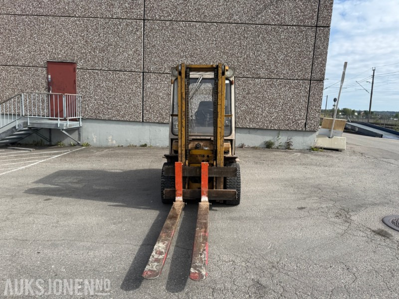 1986 Toyota 3FD-30 truck med sideforskyver - 자재 취급 장비 : 사진 2 1986 Toyota 3FD-30 truck med sideforskyver - 자재 취급 장비 : 사진 2