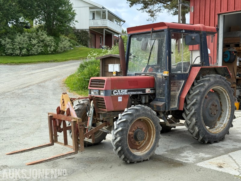 1987 CASE IH 633 traktor med skogkjettinger - 장궤형 트랙터 : 사진 1 1987 CASE IH 633 traktor med skogkjettinger - 장궤형 트랙터 : 사진 1