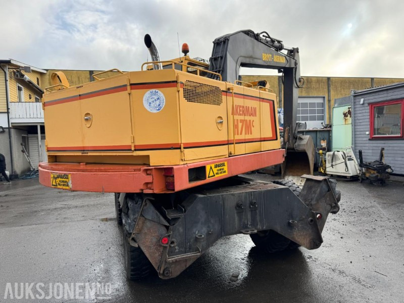 1988 Åkerman H7Mc hjulgraver med skuffe - 굴착기 : 사진 4 1988 Åkerman H7Mc hjulgraver med skuffe - 굴착기 : 사진 4