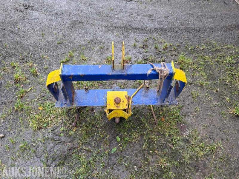 1990 Kombi-hengerfeste med kule og krok - 농업용 기계 : 사진 5 1990 Kombi-hengerfeste med kule og krok - 농업용 기계 : 사진 5