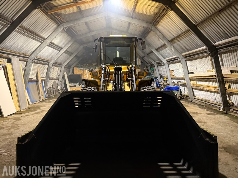 1996 Volvo L70C - Klappvinge - Sentralsmøring - 18 290t - 휠 로더 : 사진 2 1996 Volvo L70C - Klappvinge - Sentralsmøring - 18 290t - 휠 로더 : 사진 2
