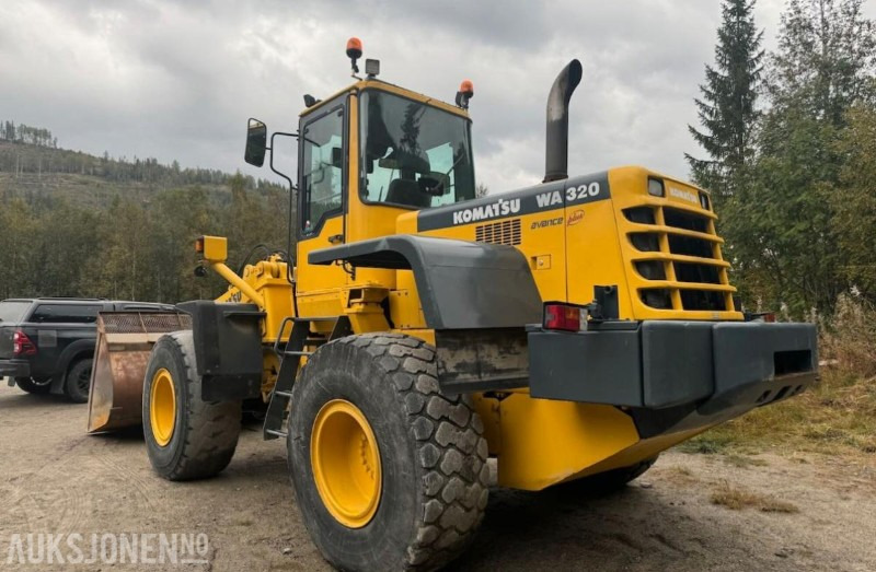 1998 Komatsu WA-320-3H Hjullaster - 휠 로더 : 사진 4 1998 Komatsu WA-320-3H Hjullaster - 휠 로더 : 사진 4