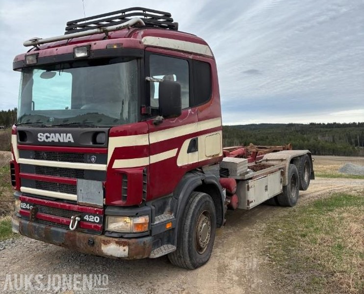 1999 Scania R-serie R124 KROKLØFT - 후크 리프트 트럭 : 사진 1 1999 Scania R-serie R124 KROKLØFT - 후크 리프트 트럭 : 사진 1