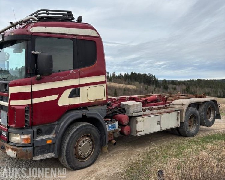 1999 Scania R-serie R124 KROKLØFT - 후크 리프트 트럭 : 사진 2 1999 Scania R-serie R124 KROKLØFT - 후크 리프트 트럭 : 사진 2