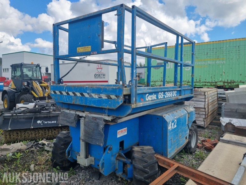 2000 Genie GS-2668DC lift rep.objekt - 고가작업 플랫폼 : 사진 3 2000 Genie GS-2668DC lift rep.objekt - 고가작업 플랫폼 : 사진 3