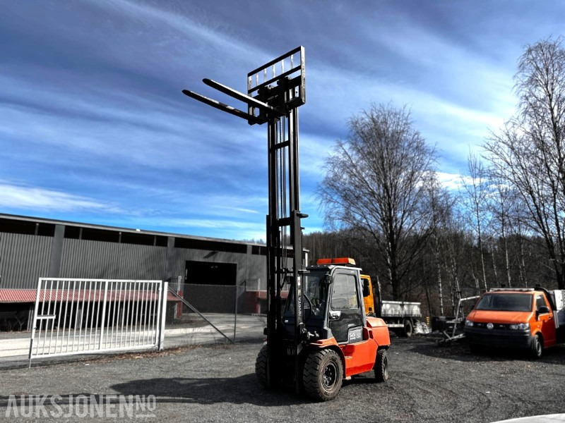 2000 Toyota 42-7FD40 dieseldrevet gaffeltruck - 자재 취급 장비 : 사진 1 2000 Toyota 42-7FD40 dieseldrevet gaffeltruck - 자재 취급 장비 : 사진 1