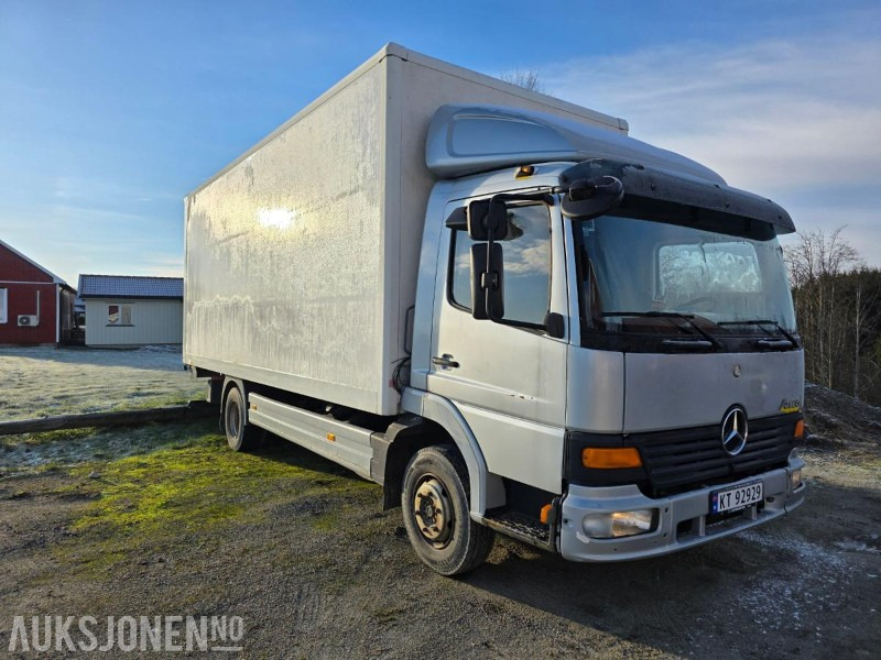 2001 Mercedes-Benz 817L/42 ATEGO SKAPBIL 36m³ MED LASTELEM - 박스 트럭 : 사진 3 2001 Mercedes-Benz 817L/42 ATEGO SKAPBIL 36m³ MED LASTELEM - 박스 트럭 : 사진 3