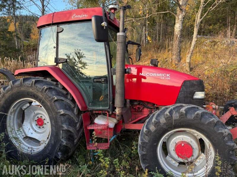 2002 McCormick C100 m/Fronthydraulikk - 장궤형 트랙터 : 사진 4 2002 McCormick C100 m/Fronthydraulikk - 장궤형 트랙터 : 사진 4