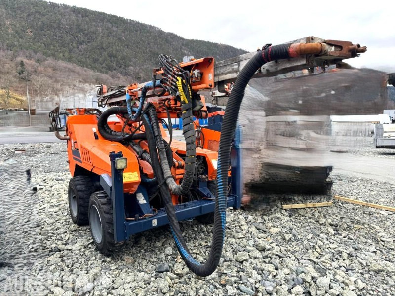 2003 Tamrock CMD120R - Borrigg - Nyrenovert - 3. mnd Garanti på Hammer - Timer: 3947 - 드릴링 리그 : 사진 3 2003 Tamrock CMD120R - Borrigg - Nyrenovert - 3. mnd Garanti på Hammer - Timer: 3947 - 드릴링 리그 : 사진 3