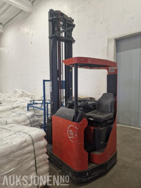 2004 BT Skyvemast truck med vekt. Kun 1412 timer. Modell RR B2 - 자재 취급 장비 : 사진 2 2004 BT Skyvemast truck med vekt. Kun 1412 timer. Modell RR B2 - 자재 취급 장비 : 사진 2