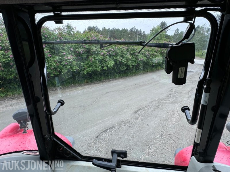 장궤형 트랙터 2004 Massey Ferguson 6480 Dynashift - Frontlaster med hydraulisk redskapslås - Fronthydraulikk - 40 km - Fjærende hytte - tredje funksjon : 사진 47