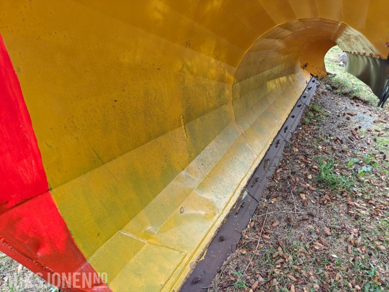 2004 Tellefsdal diagonalplog / snøplog - P HD - Bredde 3600 mm - Parallelllogram - 트럭 : 사진 4 2004 Tellefsdal diagonalplog / snøplog - P HD - Bredde 3600 mm - Parallelllogram - 트럭 : 사진 4