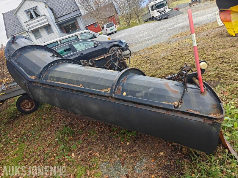 2004 Tellefsdal diagonalplog / snøplog - P HD - Bredde 3600 mm - Parallelllogram - 트럭 : 사진 2 2004 Tellefsdal diagonalplog / snøplog - P HD - Bredde 3600 mm - Parallelllogram - 트럭 : 사진 2