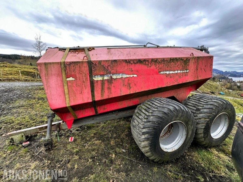 2005 MOI BG 8 Gjødselvogn m/Vogelsang spreder - 농업용 기계 : 사진 2 2005 MOI BG 8 Gjødselvogn m/Vogelsang spreder - 농업용 기계 : 사진 2