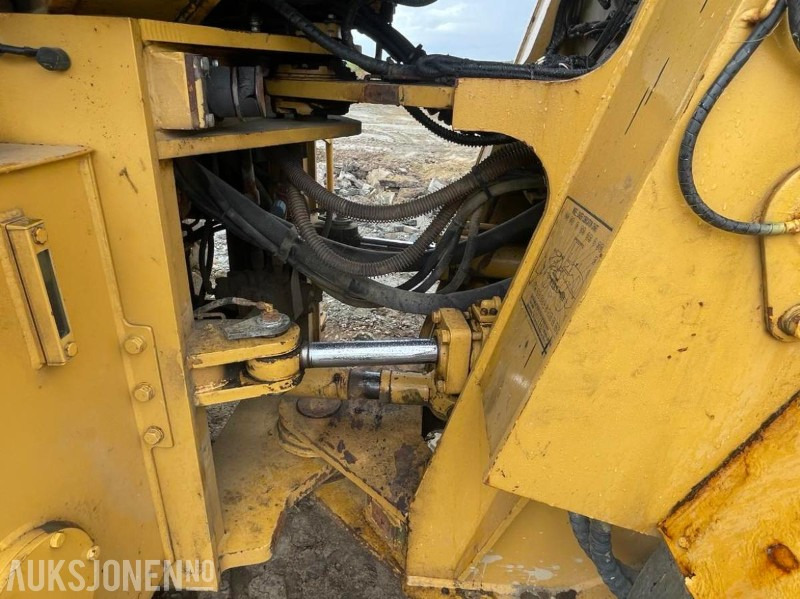 휠 로더 2006 Liugong 856 JSSRF101 Hjullaster med skuff -Sentralsmøring. -Loadmaster 9000 vekt. 3279 timer. : 사진 31 휠 로더 2006 Liugong 856 JSSRF101 Hjullaster med skuff -Sentralsmøring. -Loadmaster 9000 vekt. 3279 timer. : 사진 31