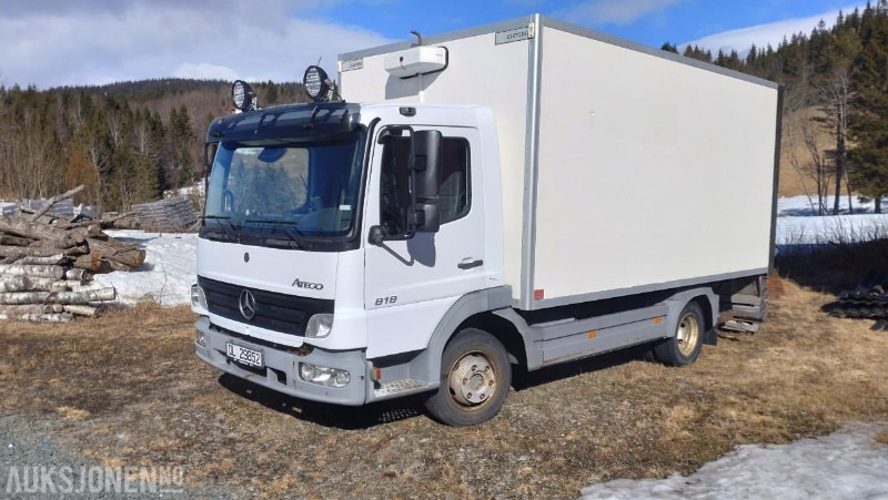 2006 Mercedes-Benz 818/33AT 7,5 skapbil ryggekamera s+v dekk kjetting - 박스 트럭 : 사진 1 2006 Mercedes-Benz 818/33AT 7,5 skapbil ryggekamera s+v dekk kjetting - 박스 트럭 : 사진 1