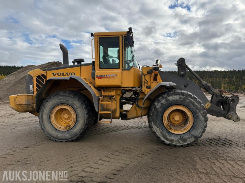 2006 Volvo L120E - Sentralsmøring - 14887 timer - 휠 로더 : 사진 4 2006 Volvo L120E - Sentralsmøring - 14887 timer - 휠 로더 : 사진 4