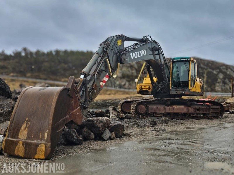 2007 Volvo EC290 BLC gravemaskin med hurtigfeste og skuffe - 굴착기 : 사진 1 2007 Volvo EC290 BLC gravemaskin med hurtigfeste og skuffe - 굴착기 : 사진 1