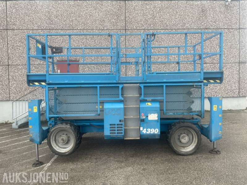 2008 Genie GS4390 - 15m dieseldrevet sakselift - 고가작업 플랫폼 : 사진 3 2008 Genie GS4390 - 15m dieseldrevet sakselift - 고가작업 플랫폼 : 사진 3