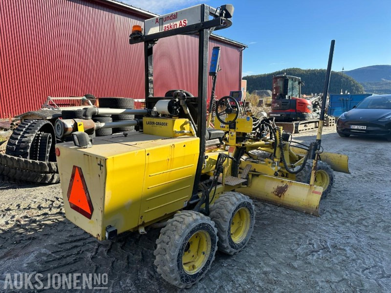 2008 Laser Grader Høvel med maskinstyring og laser - 건설장비 : 사진 3 2008 Laser Grader Høvel med maskinstyring og laser - 건설장비 : 사진 3