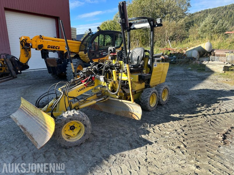 2008 Laser Grader Høvel med maskinstyring og laser - 건설장비 : 사진 1 2008 Laser Grader Høvel med maskinstyring og laser - 건설장비 : 사진 1