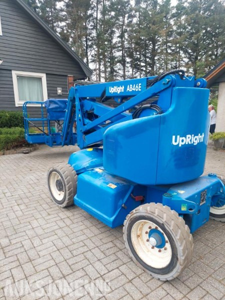 2008 UpRight AB46E bomlift med knekkarm - Arbeidshøyde 16,1 m. - Vekt: 6 700 kg - Timer: 217! - 고가작업 플랫폼 : 사진 4 2008 UpRight AB46E bomlift med knekkarm - Arbeidshøyde 16,1 m. - Vekt: 6 700 kg - Timer: 217! - 고가작업 플랫폼 : 사진 4