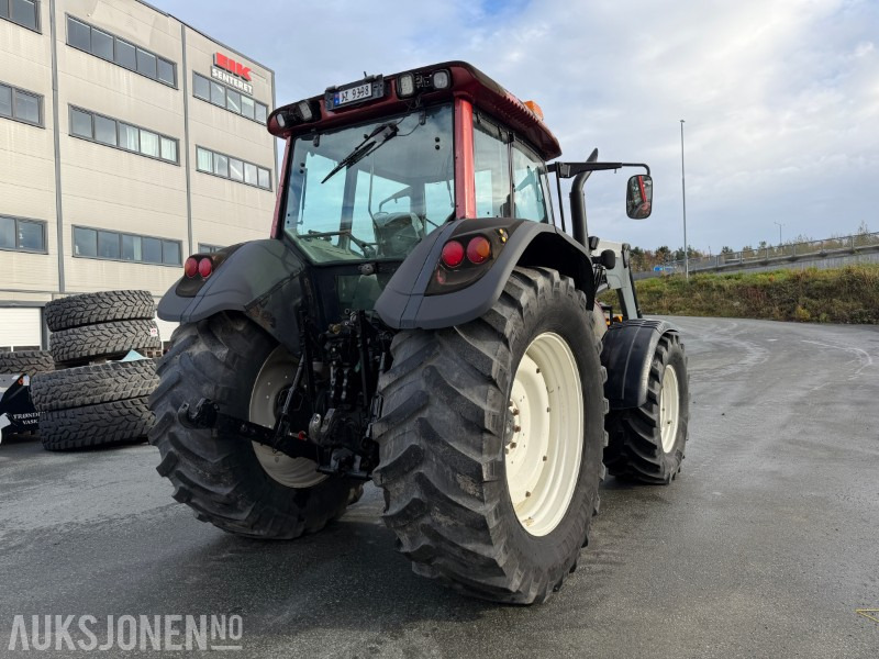 2008 Valtra T-180 Traktor med frontlaster / 1362 timer - 장궤형 트랙터 : 사진 4 2008 Valtra T-180 Traktor med frontlaster / 1362 timer - 장궤형 트랙터 : 사진 4