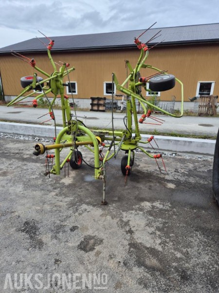 2010 Claas Volto 540 Venderive - 농업용 기계 : 사진 2 2010 Claas Volto 540 Venderive - 농업용 기계 : 사진 2