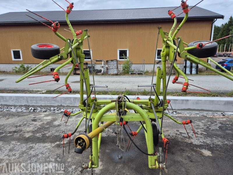 2010 Claas Volto 540 Venderive - 농업용 기계 : 사진 4 2010 Claas Volto 540 Venderive - 농업용 기계 : 사진 4