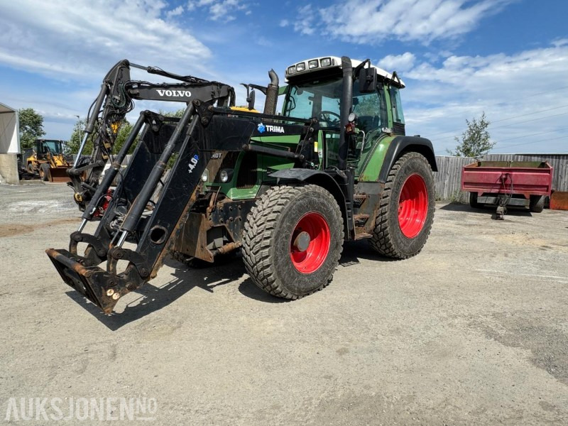 2010 Fendt 412 Vario traktor m/Trima frontlaster –9793 t – V-plog + ekstra hjulsett inkl. - 장궤형 트랙터 : 사진 2 2010 Fendt 412 Vario traktor m/Trima frontlaster –9793 t – V-plog + ekstra hjulsett inkl. - 장궤형 트랙터 : 사진 2