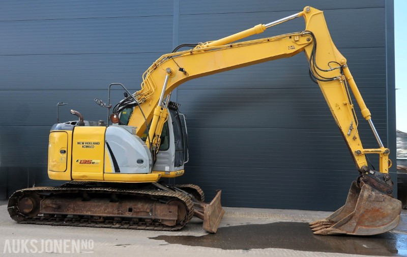 2010 Kobelco E135 BSR-2 gravemaskin med skuffe / 9915 timer - 굴착기 : 사진 1 2010 Kobelco E135 BSR-2 gravemaskin med skuffe / 9915 timer - 굴착기 : 사진 1