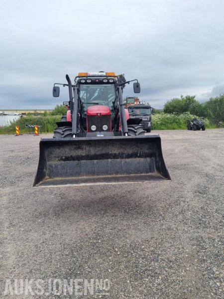 2010 Massey Ferguson 5470 Dyna 4 med Kran - Hiab 122E-5 HiDuo - Gaffler - Skuffe - 1453KM - 장궤형 트랙터 : 사진 4 2010 Massey Ferguson 5470 Dyna 4 med Kran - Hiab 122E-5 HiDuo - Gaffler - Skuffe - 1453KM - 장궤형 트랙터 : 사진 4