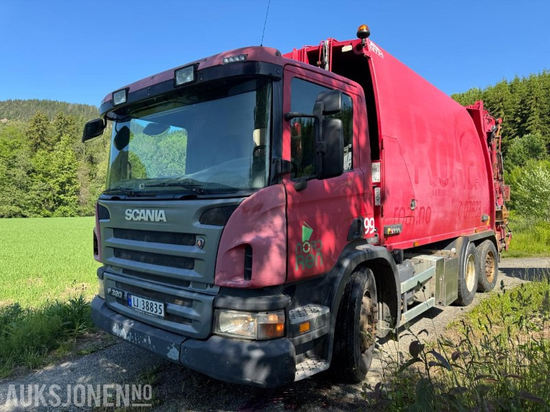 2010 Scania P-serie komprimatorbil med kran / Nylig EU-godkjent - 쓰레기차 : 사진 1 2010 Scania P-serie komprimatorbil med kran / Nylig EU-godkjent - 쓰레기차 : 사진 1