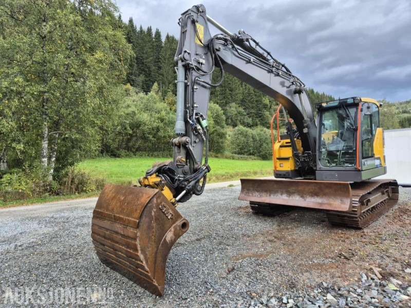 2010 Volvo EC145EL ENGCON TILTROTATOR SENTRALSMØRING 7474 timer - 굴착기 : 사진 1 2010 Volvo EC145EL ENGCON TILTROTATOR SENTRALSMØRING 7474 timer - 굴착기 : 사진 1