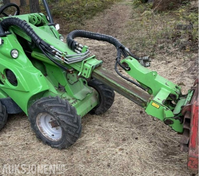 2011 Avant 520 - 스키드 스티어 로더 : 사진 4 2011 Avant 520 - 스키드 스티어 로더 : 사진 4