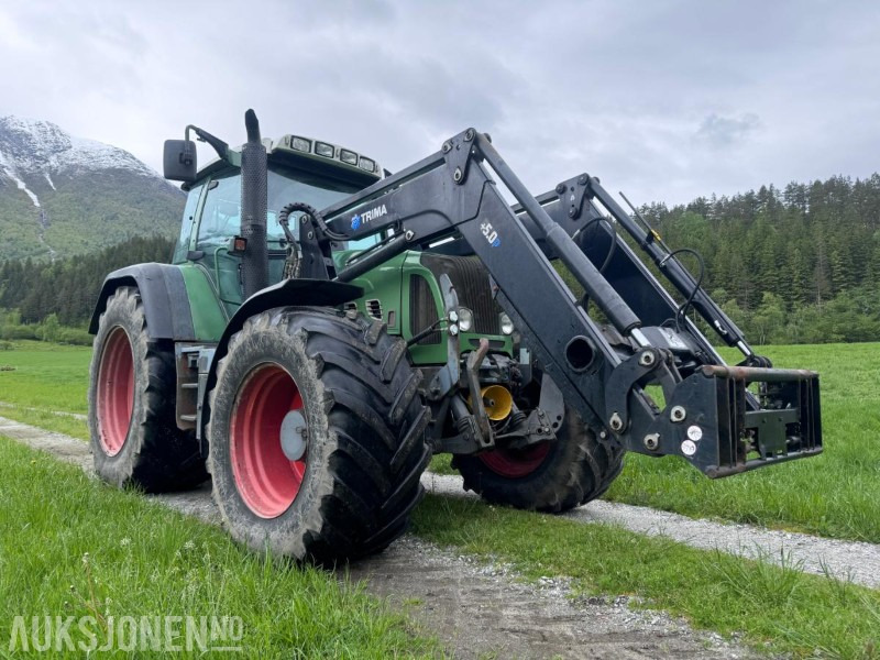 2011 Fendt 718 Vario - Frontlaster - Front hydraulikk - PTO foran - 50 km/t - 장궤형 트랙터 : 사진 3 2011 Fendt 718 Vario - Frontlaster - Front hydraulikk - PTO foran - 50 km/t - 장궤형 트랙터 : 사진 3