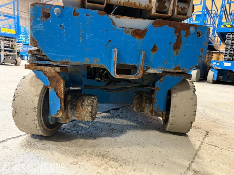 2011 Genie GS-1932 sakselift - 고가작업 플랫폼 : 사진 5 2011 Genie GS-1932 sakselift - 고가작업 플랫폼 : 사진 5