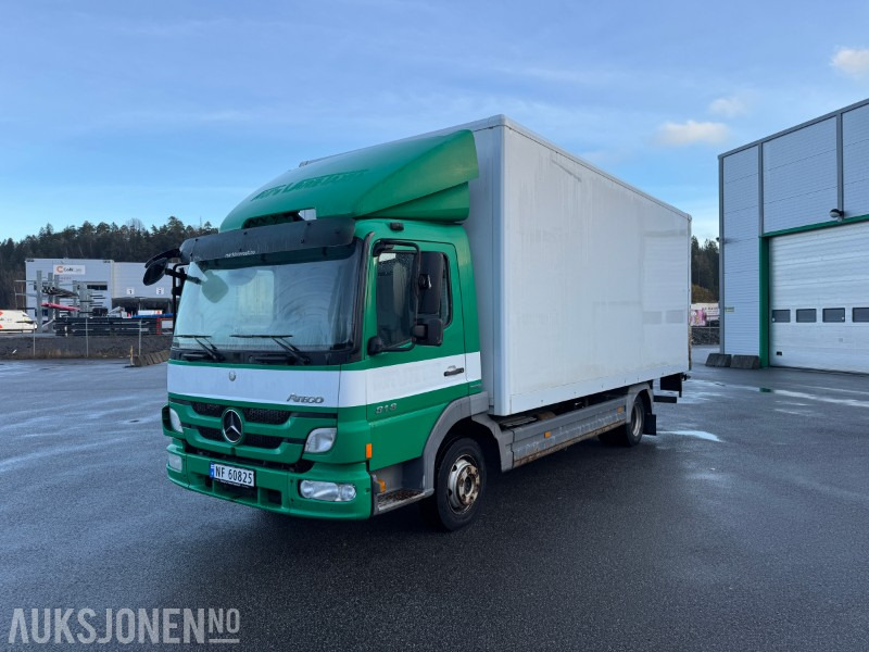 2011 Mercedes-Benz ATECO 818 L - Skapbil med løftelem - 박스 트럭 : 사진 1 2011 Mercedes-Benz ATECO 818 L - Skapbil med løftelem - 박스 트럭 : 사진 1
