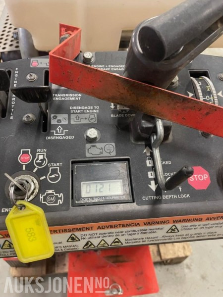 2012 Husqvarna FS524 selvgående gulvsag - 건설장비 : 사진 5 2012 Husqvarna FS524 selvgående gulvsag - 건설장비 : 사진 5