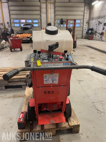 2012 Husqvarna FS524 selvgående gulvsag - 건설장비 : 사진 4 2012 Husqvarna FS524 selvgående gulvsag - 건설장비 : 사진 4