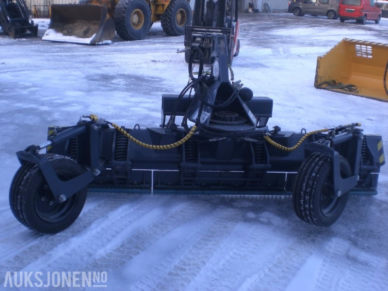 2012 Isskrape Nord Vei PT 3050 – 3,05 m – hardmetallpigger – lite brukt - 농업용 기계 : 사진 3 2012 Isskrape Nord Vei PT 3050 – 3,05 m – hardmetallpigger – lite brukt - 농업용 기계 : 사진 3