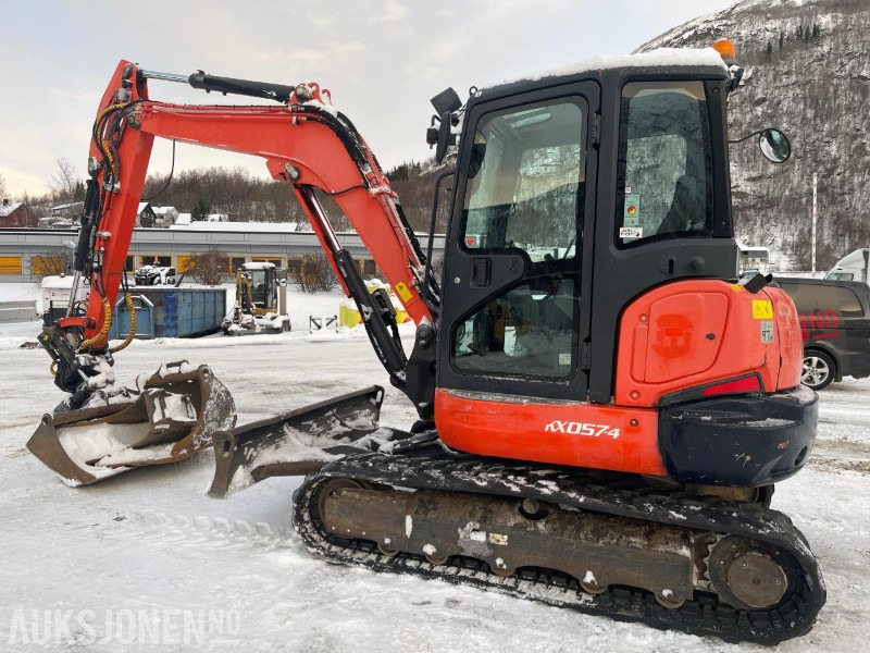 2012 Kubota KX057-4 Gravemaskin med tiltrotator, tre skuffer, kun 4408 timer - 미니 굴삭기 : 사진 3 2012 Kubota KX057-4 Gravemaskin med tiltrotator, tre skuffer, kun 4408 timer - 미니 굴삭기 : 사진 3