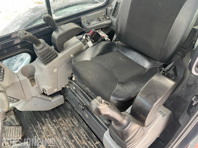 미니 굴삭기 2012 Kubota KX057-4 Gravemaskin med tiltrotator, tre skuffer, kun 4408 timer : 사진 28 미니 굴삭기 2012 Kubota KX057-4 Gravemaskin med tiltrotator, tre skuffer, kun 4408 timer : 사진 28