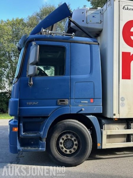 2012 Mercedes-Benz ACTROS skapbil/thermo med frys - Bilen har full service historikk - 573000 km. - 박스 트럭 : 사진 4 2012 Mercedes-Benz ACTROS skapbil/thermo med frys - Bilen har full service historikk - 573000 km. - 박스 트럭 : 사진 4