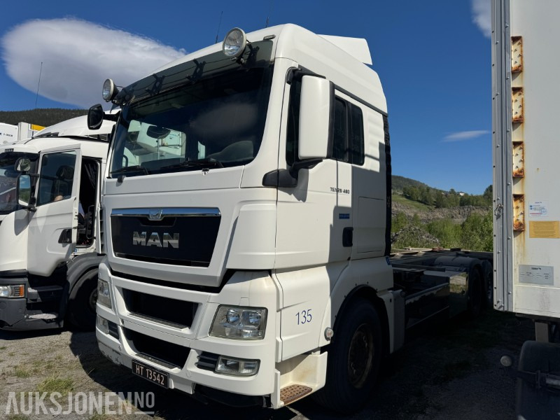 2013 MAN TGX 26.480 chassis med containerfester - 컨테이너 운반 장치/ 스와프 보디 트럭 : 사진 1 2013 MAN TGX 26.480 chassis med containerfester - 컨테이너 운반 장치/ 스와프 보디 트럭 : 사진 1