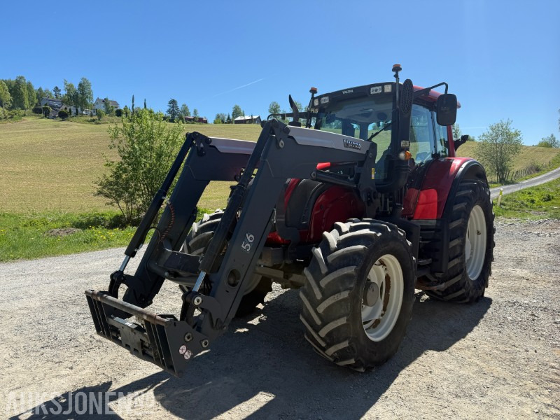 2013 Valtra 8670 traktor - Fjærende fremaksel - Hyttefjæring - 2 seter - 장궤형 트랙터 : 사진 1 2013 Valtra 8670 traktor - Fjærende fremaksel - Hyttefjæring - 2 seter - 장궤형 트랙터 : 사진 1