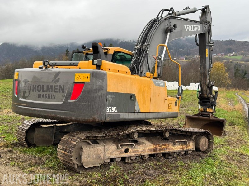 2013 Volvo EC220DL gravemaskin med 2 skuffer / Tiltrotator - 굴착기 : 사진 5 2013 Volvo EC220DL gravemaskin med 2 skuffer / Tiltrotator - 굴착기 : 사진 5
