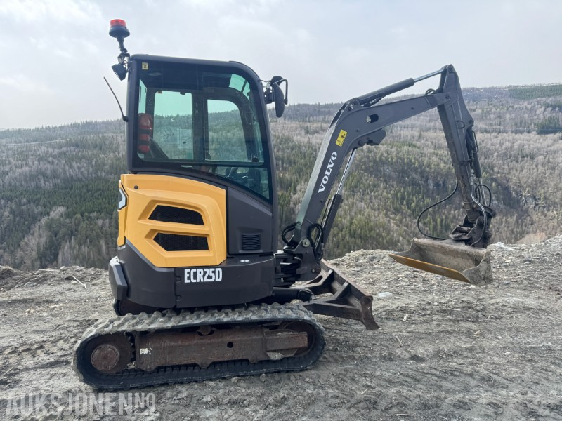 2013 Volvo ECR25D gravemaskin med 3 skuffer - 미니 굴삭기 : 사진 3 2013 Volvo ECR25D gravemaskin med 3 skuffer - 미니 굴삭기 : 사진 3