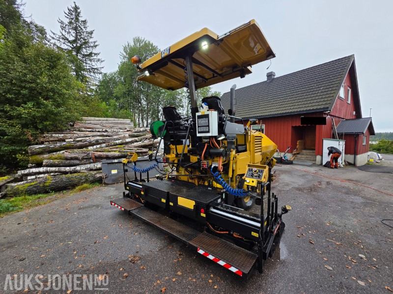 2015 Cat Utlegger AP300D - Vibrasjonsscreed - Hydraulisk løft av mateskruer - Overhalt strømgenerator - 산업용 장비 : 사진 4 2015 Cat Utlegger AP300D - Vibrasjonsscreed - Hydraulisk løft av mateskruer - Overhalt strømgenerator - 산업용 장비 : 사진 4
