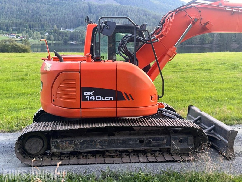 2015 Doosan DX140LCR-3 - 굴착기 : 사진 3 2015 Doosan DX140LCR-3 - 굴착기 : 사진 3
